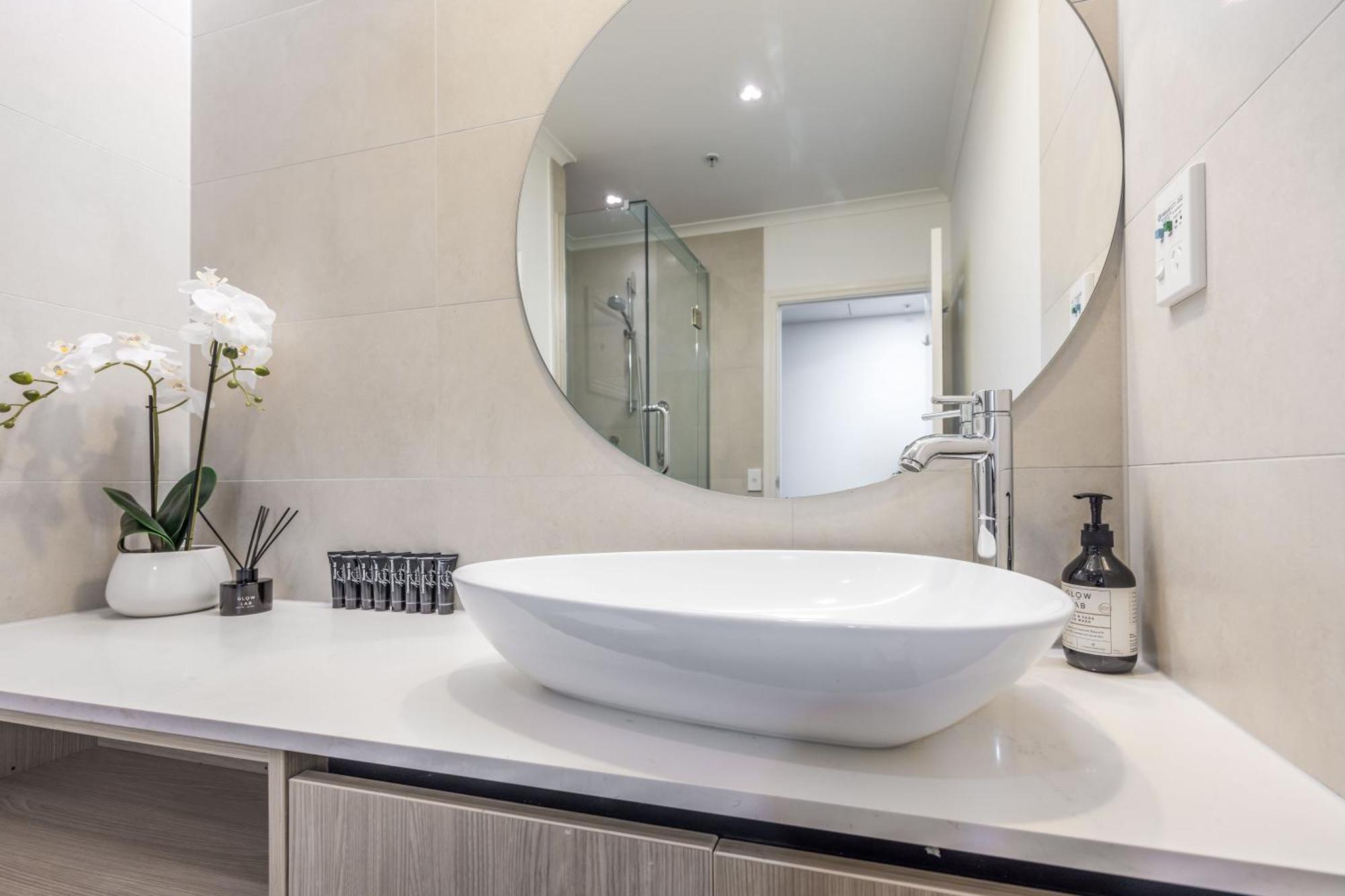 Highrise Studio Apartment W/ Ac, Pool & Gym In Auckland Cbd Luaran gambar